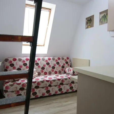 I.s. Studio Apartment *